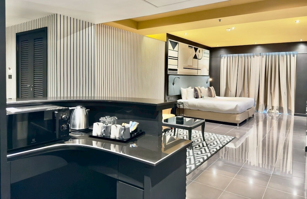 Two Bedroom Family Suite photo 3