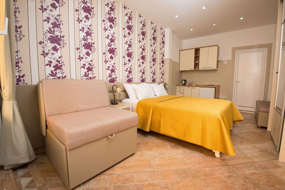 Classic Studio Suite photo 1