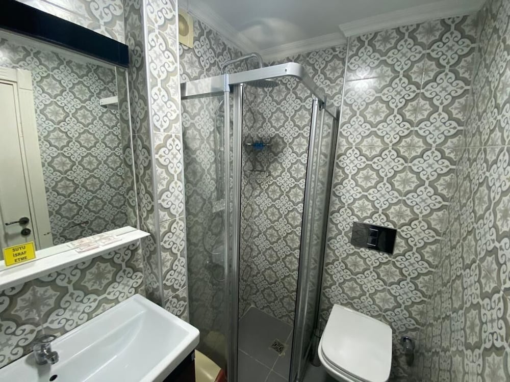 Standard Double Room, 1 Queen Bed photo 3