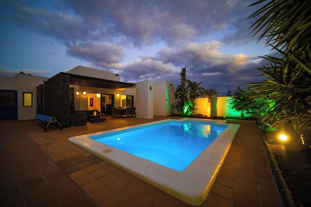 Villa (4 Habitaciones)