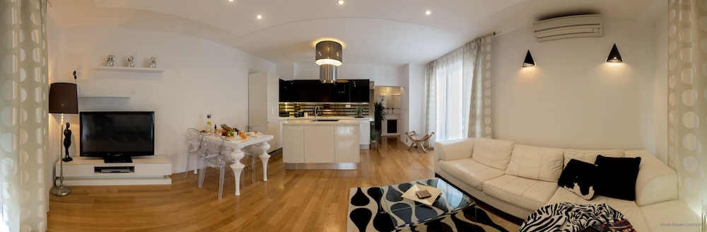 Deluxe Apartment, Sea View