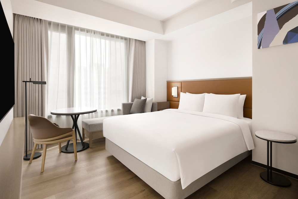 Superior Room, 1 Queen Bed photo 1