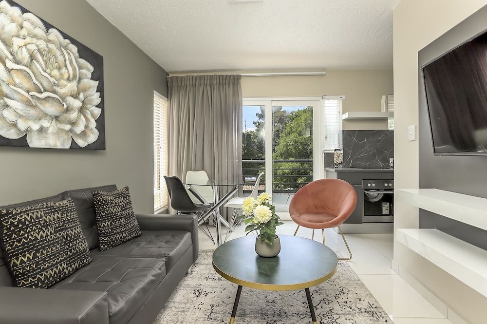 Luxury Apartment photo 1