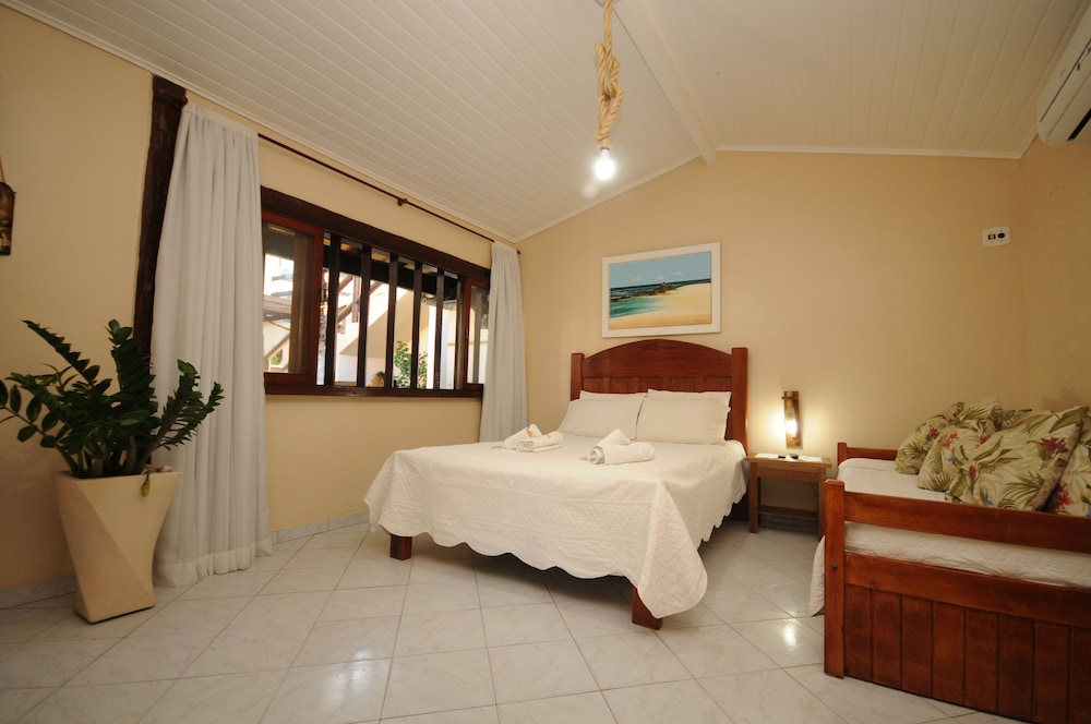 Standard Triple Room - Photo 4