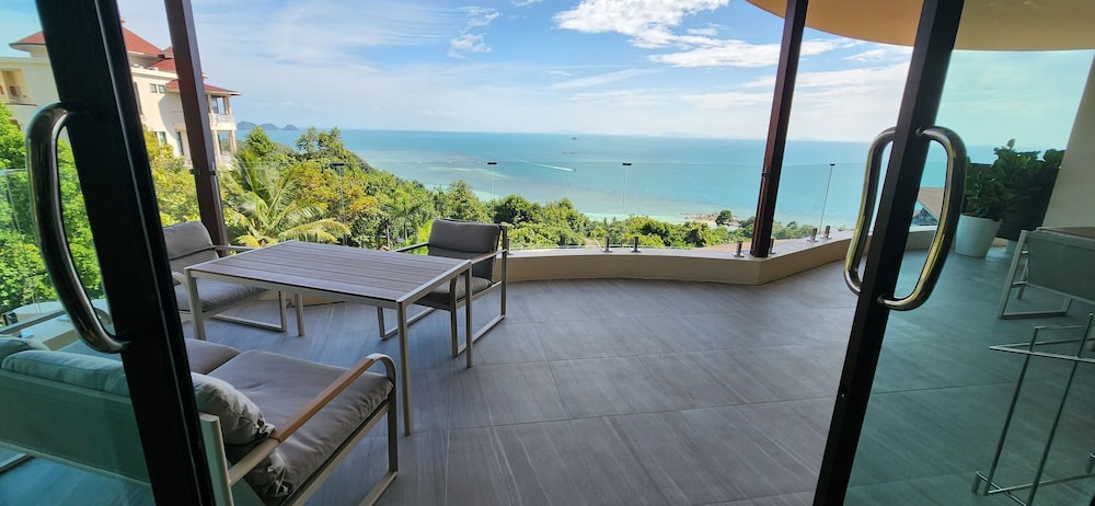 3 Bedroom Penthouse - Photo 13