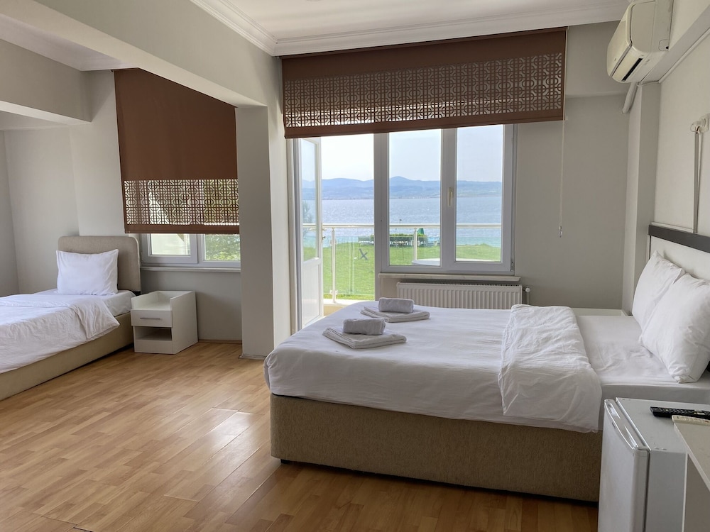 Basic Triple Room photo 1