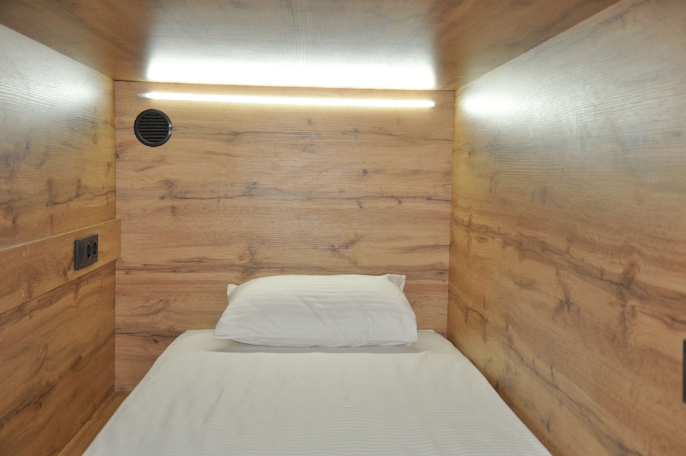 Standard Shared Dormitory, Men only (6 beds) photo 3