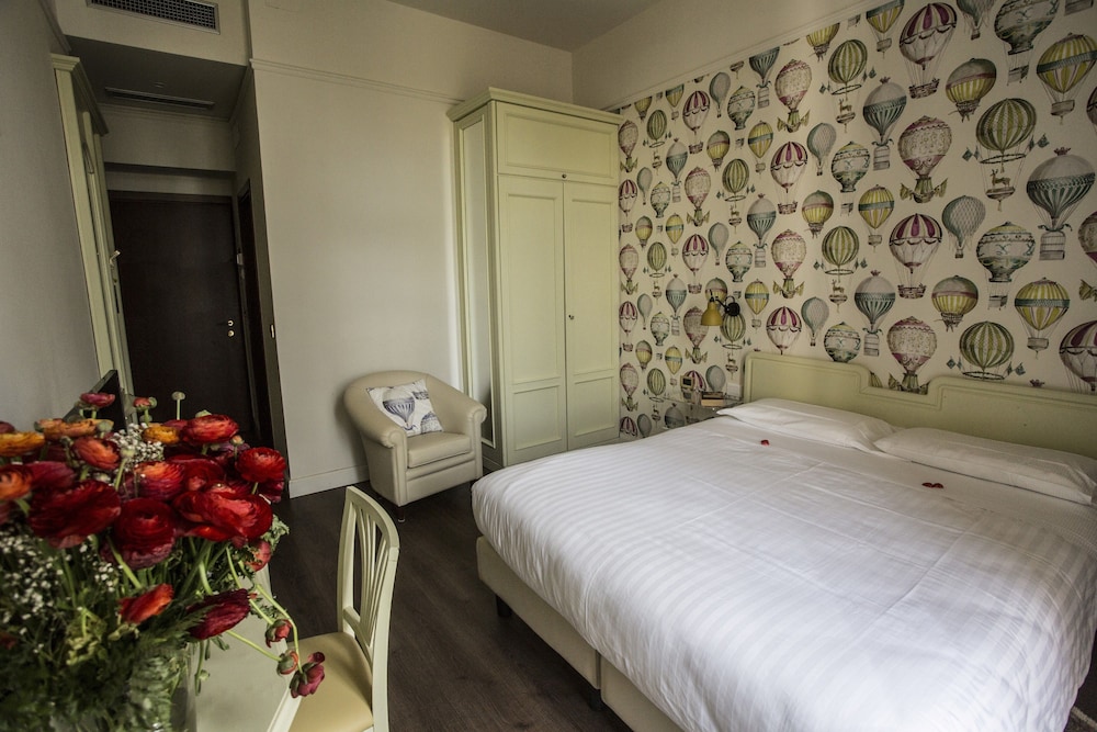 Double Room, Partial Sea View - Photo 3