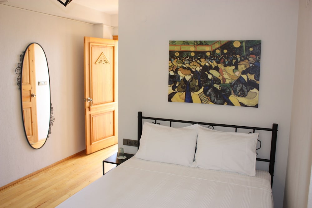 Comfort Room photo 3