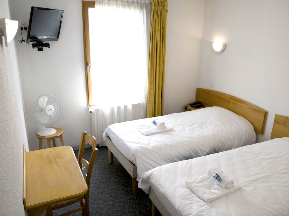 Standard Twin Room photo 2