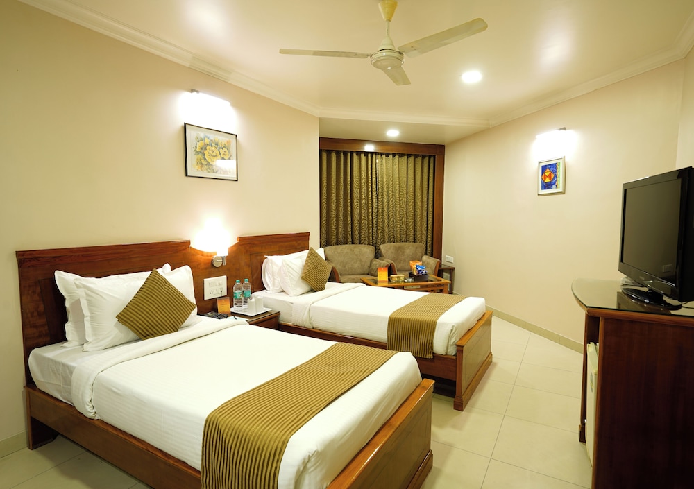 Deluxe Double or Twin Room
