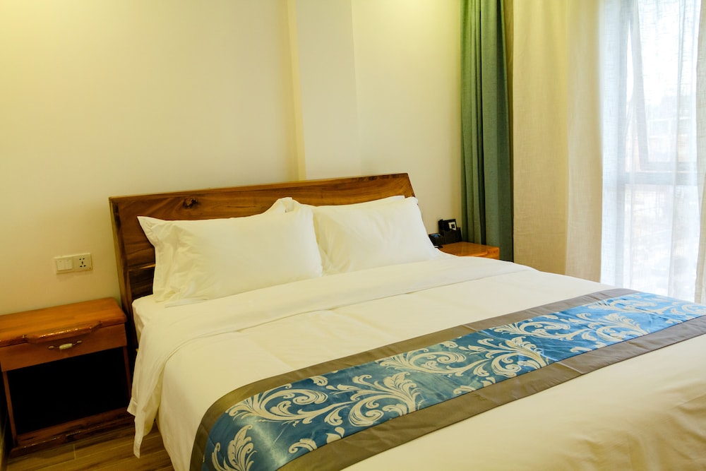 Deluxe Double Room, 1 Queen Bed - Photo 3