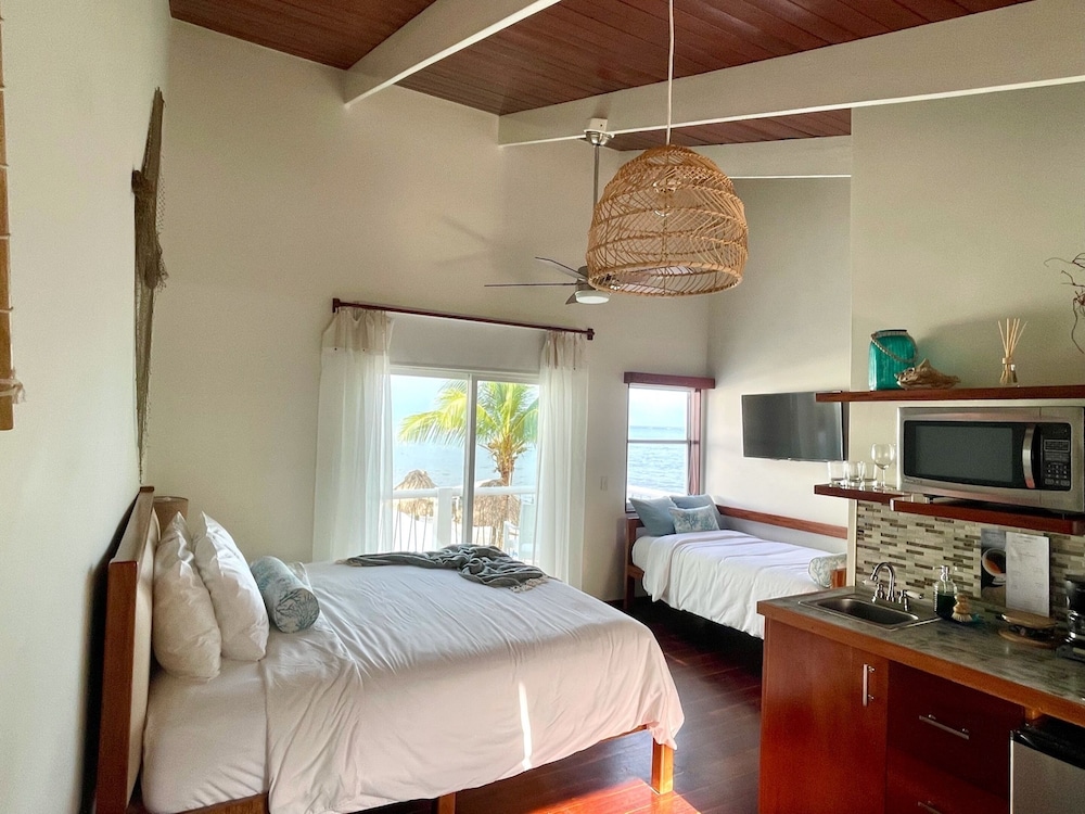 Ocean View Junior Suite Balcony photo 3