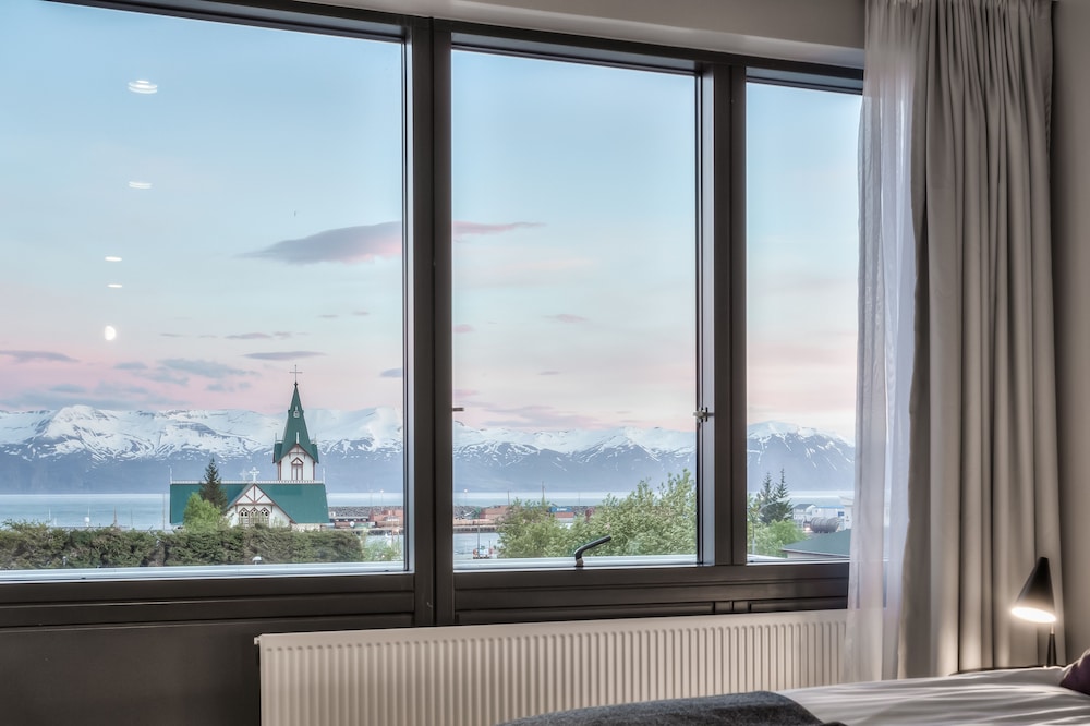 Deluxe Double or Twin Room - Photo 8