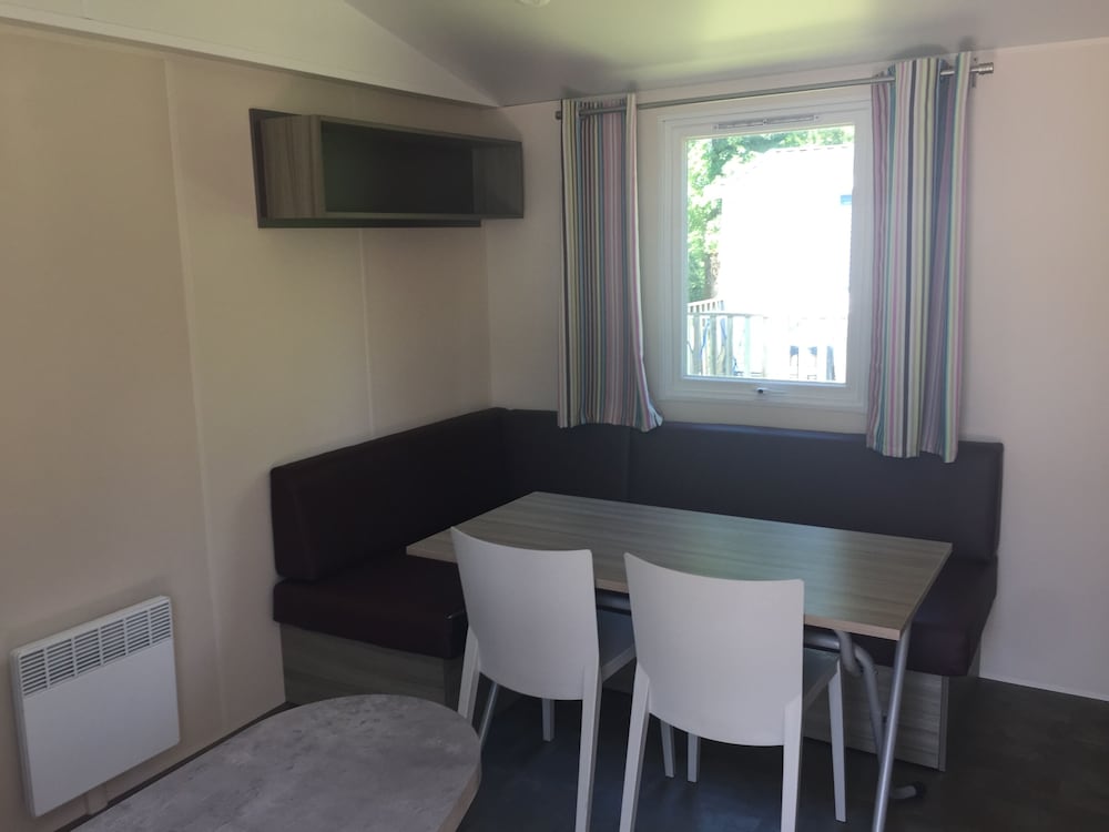 Comfort Mobile Home, 2 Bedrooms photo 3