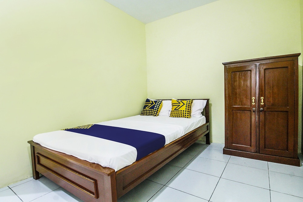 Basic Double Room photo 3