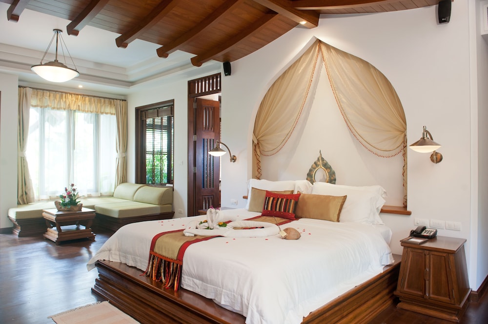 Grand Deluxe Suite Garden View - Photo 1