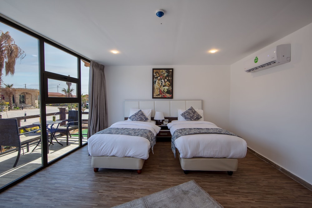 Deluxe Bungalow Twin with Garden View photo 1