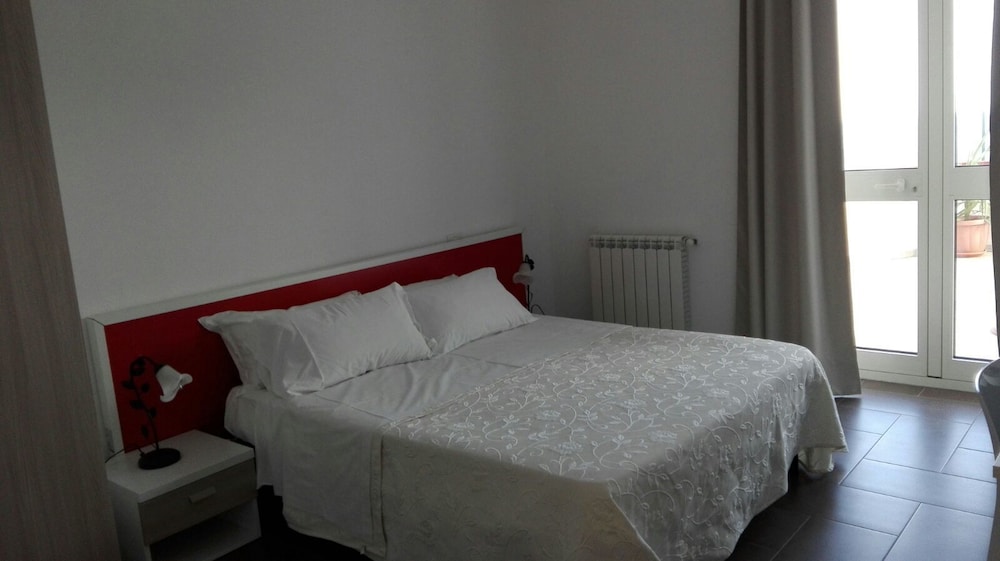 Deluxe Quadruple Room, 1 Bedroom, Ensuite, Sea Facing