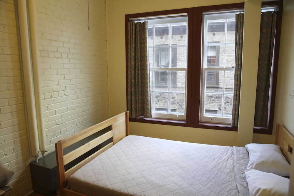 Room, 1 Double Bed, Shared Bathroom photo 2