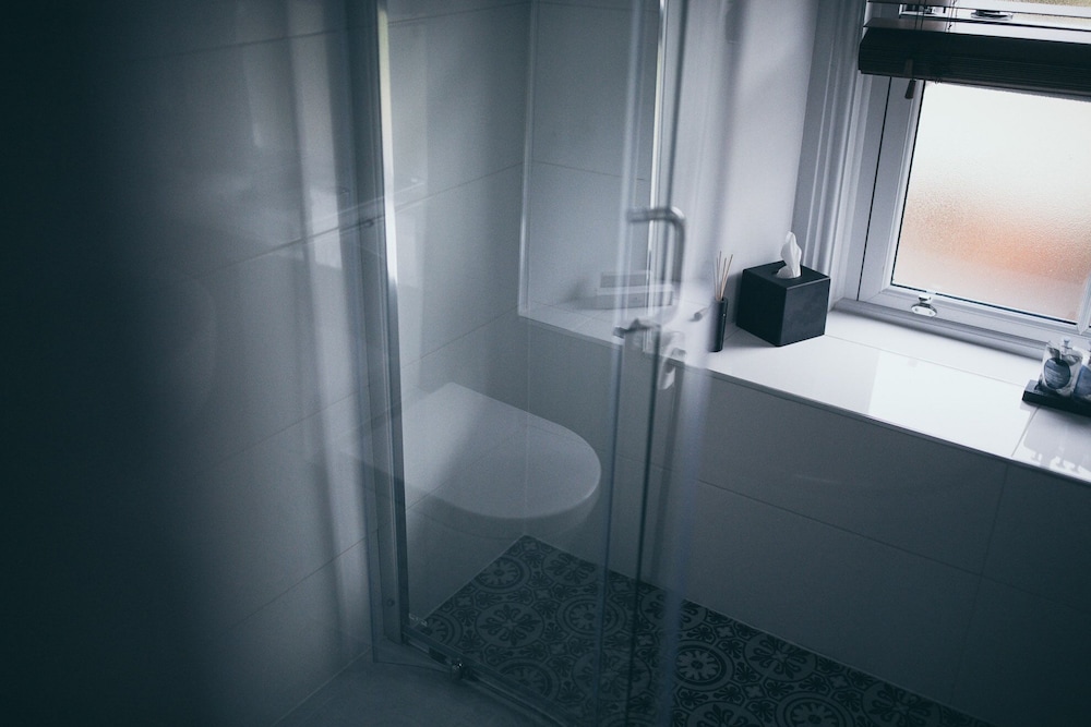 Luxury Double Room, Ensuite (Carpark View & Parking) - Photo 6