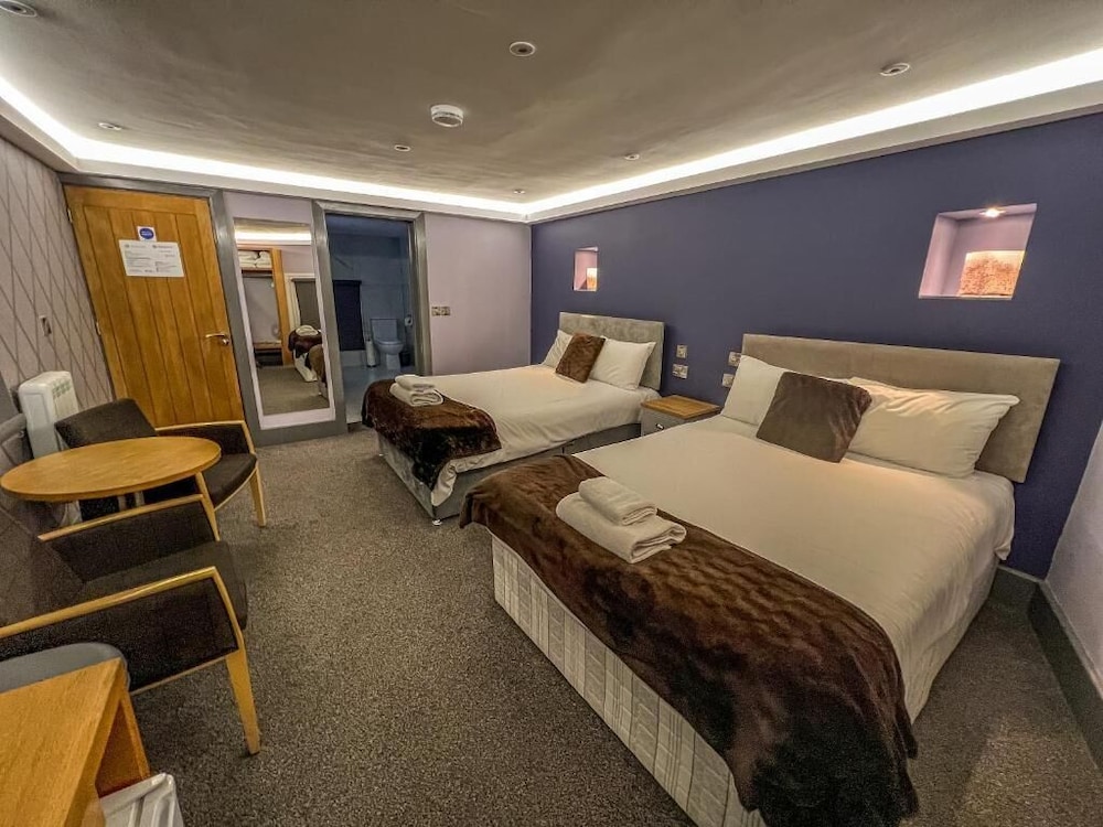 Executive Quadruple Room