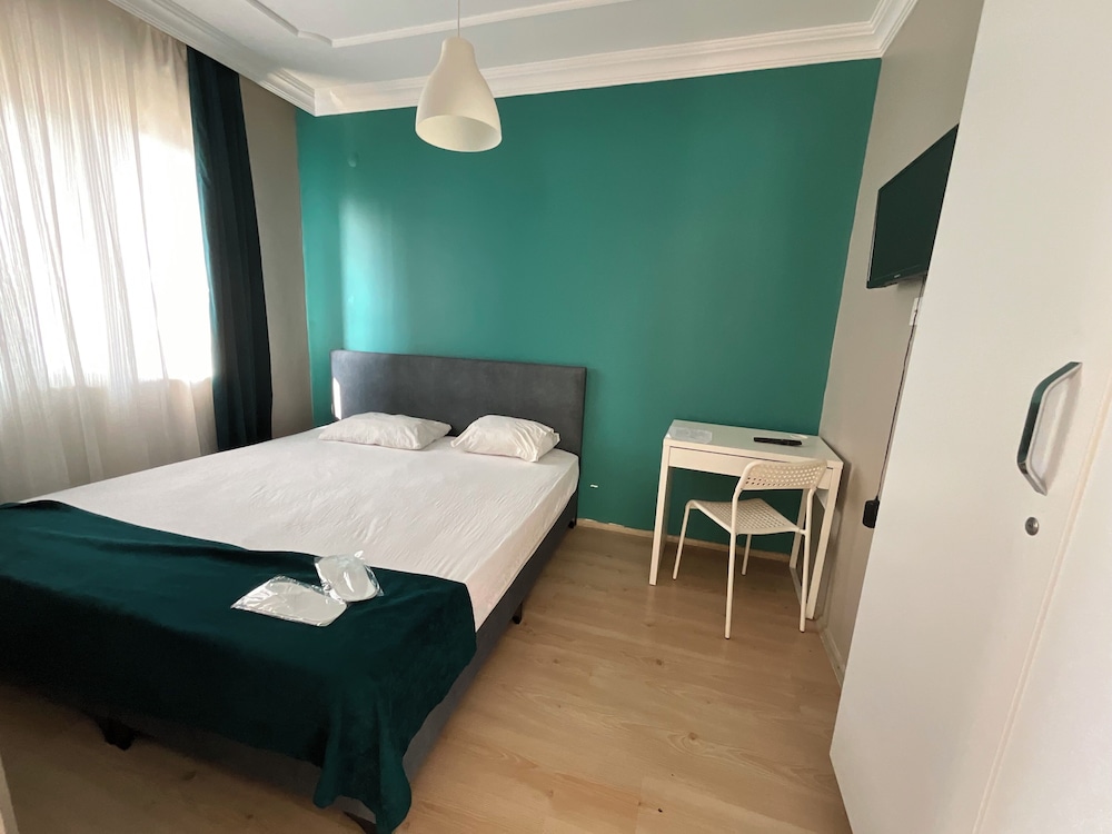 Suite, 1 Bedroom - Photo 4