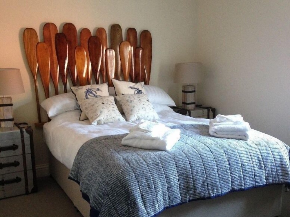 Luxury Double Room, Ensuite (King Bed and Bunk Bed) photo 3