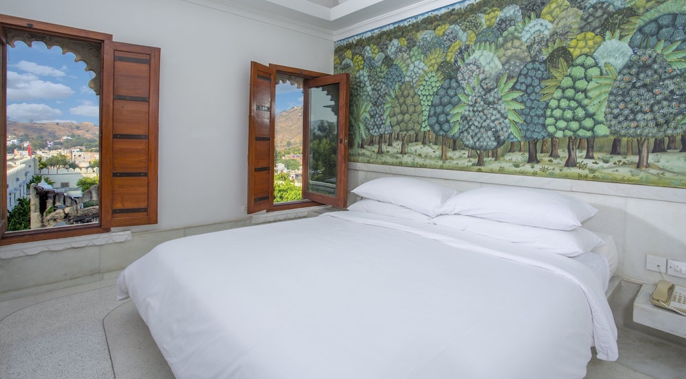 Palace Suite - Photo 4