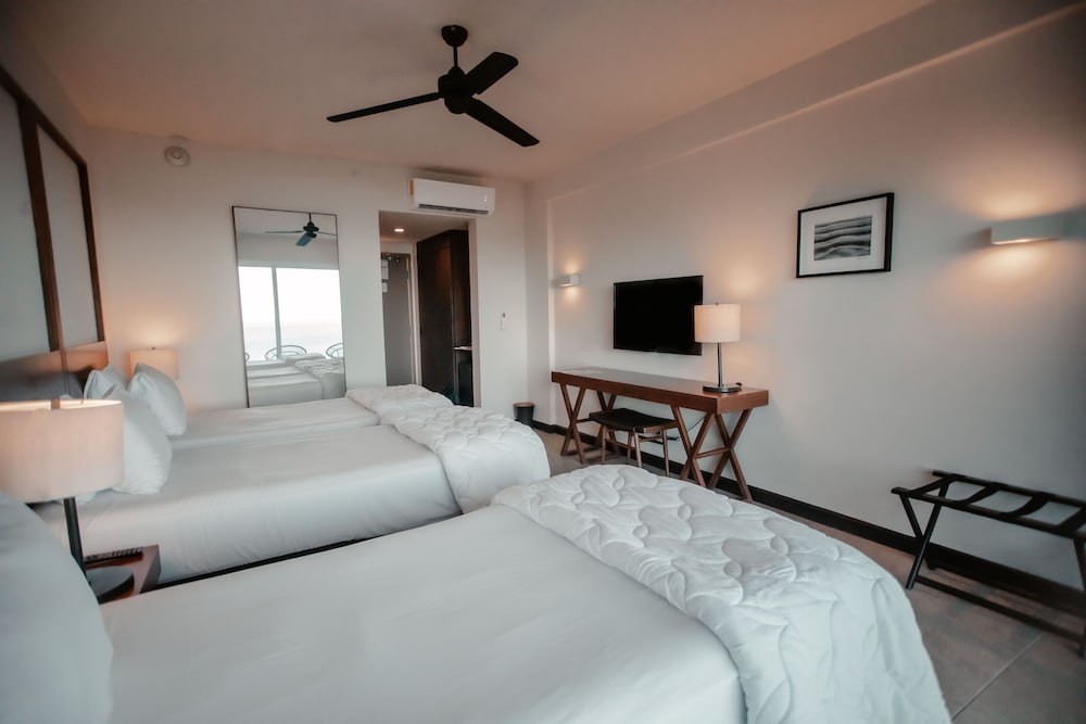 Room, 3 Twin Beds, Ocean View (Concept, Triple)