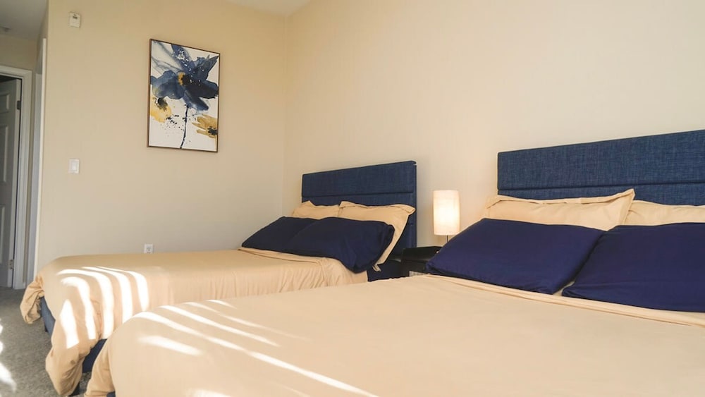 Cozy 2-br Home Near Disneyland Pool Hot Tub GYM, Φωτογραφία 8