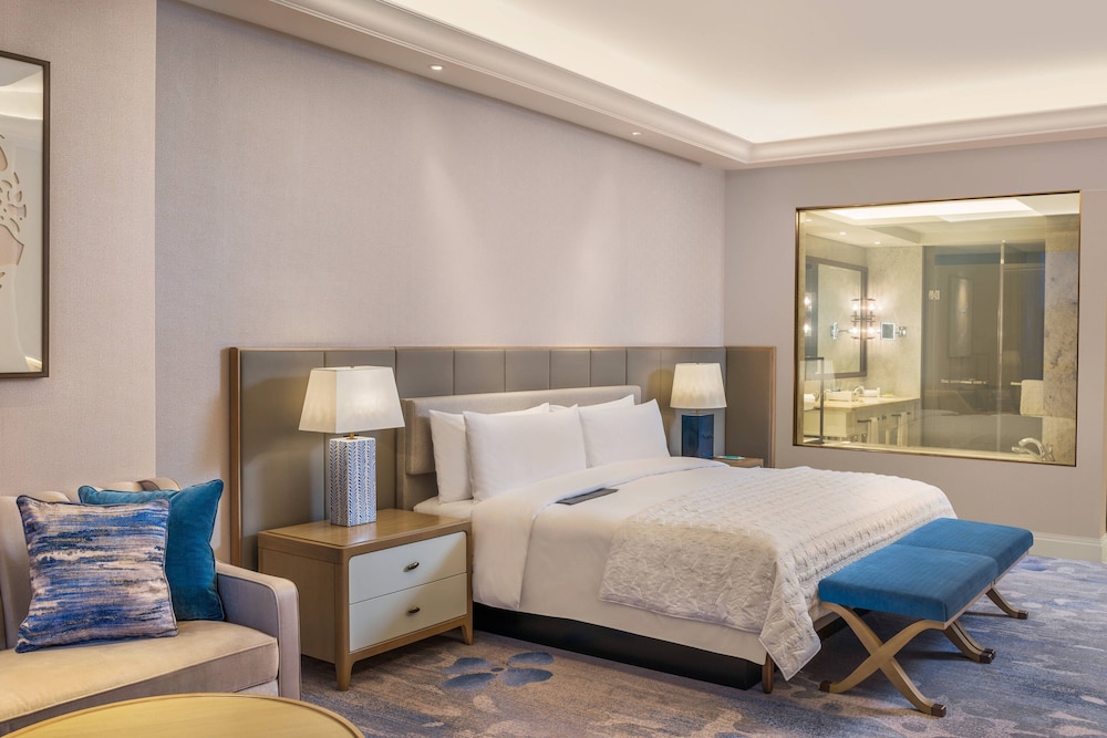 Room, 1 King Bed, City View
