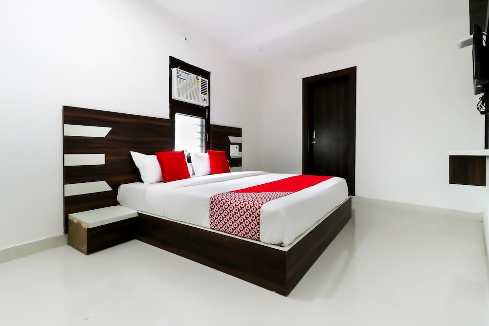 Deluxe Double Or Twin Room photo 1