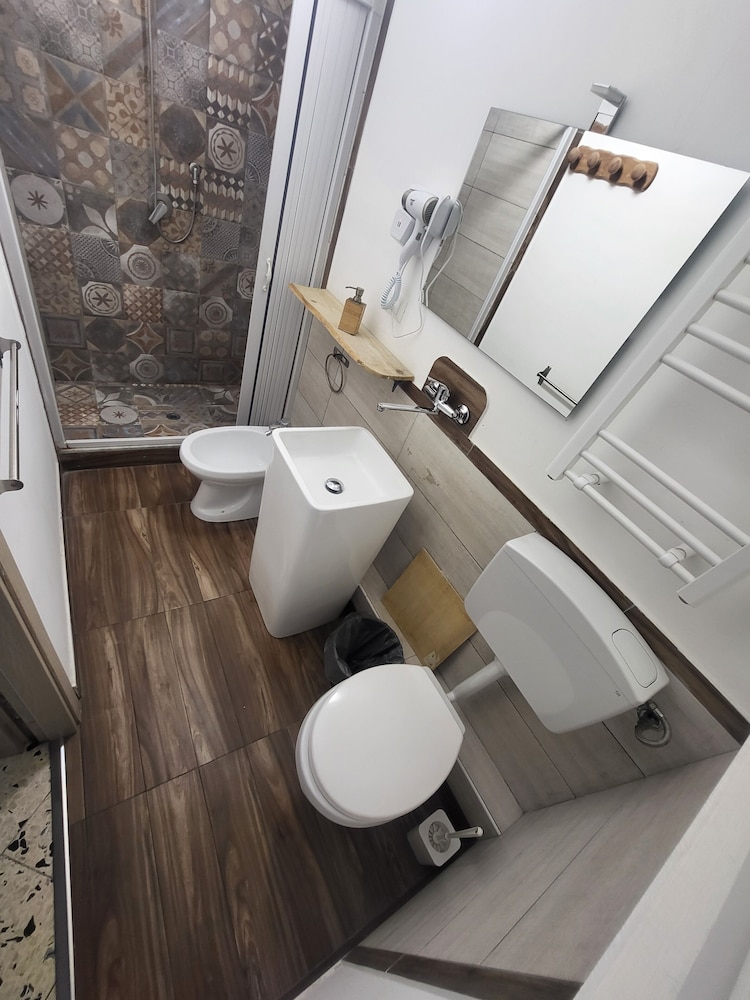 Double or Twin Room photo 3