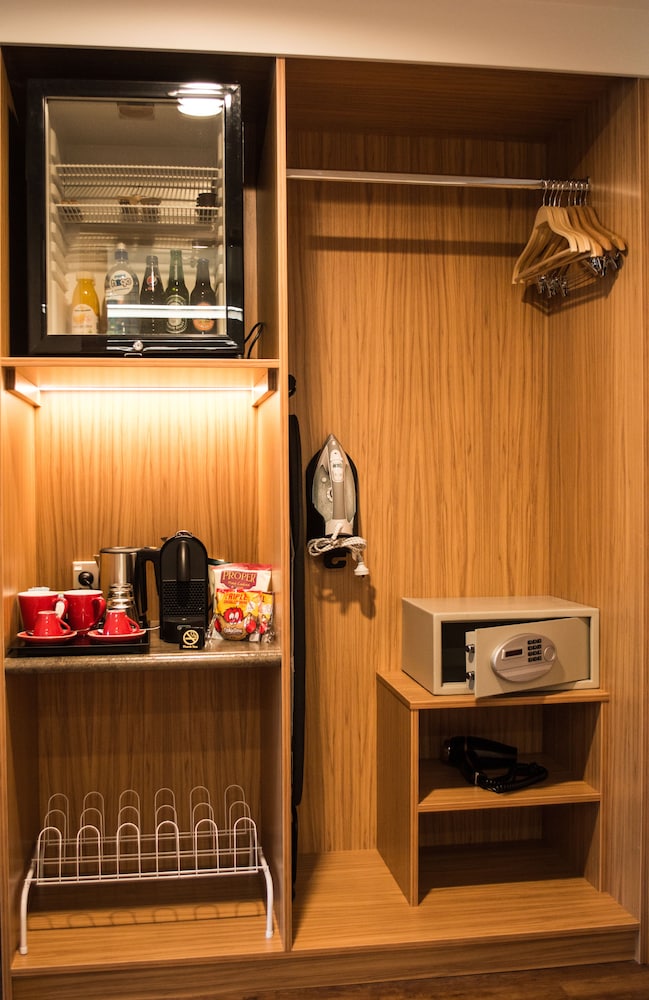 Swiss-Suite Studio