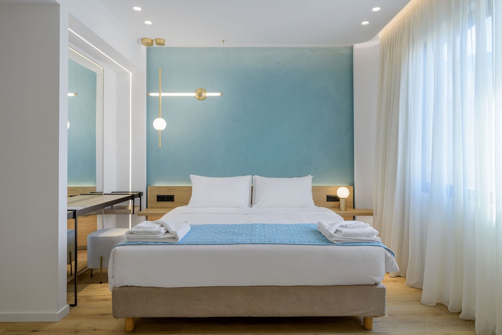 Acropolis Suite photo 1