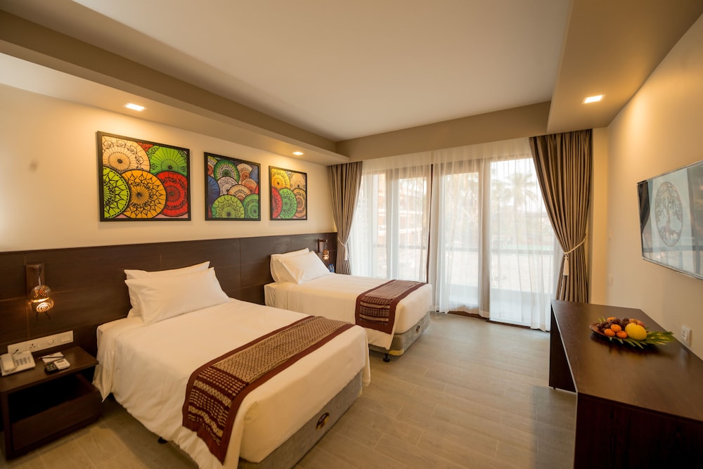 Deluxe Twin Room, Partial Sea View