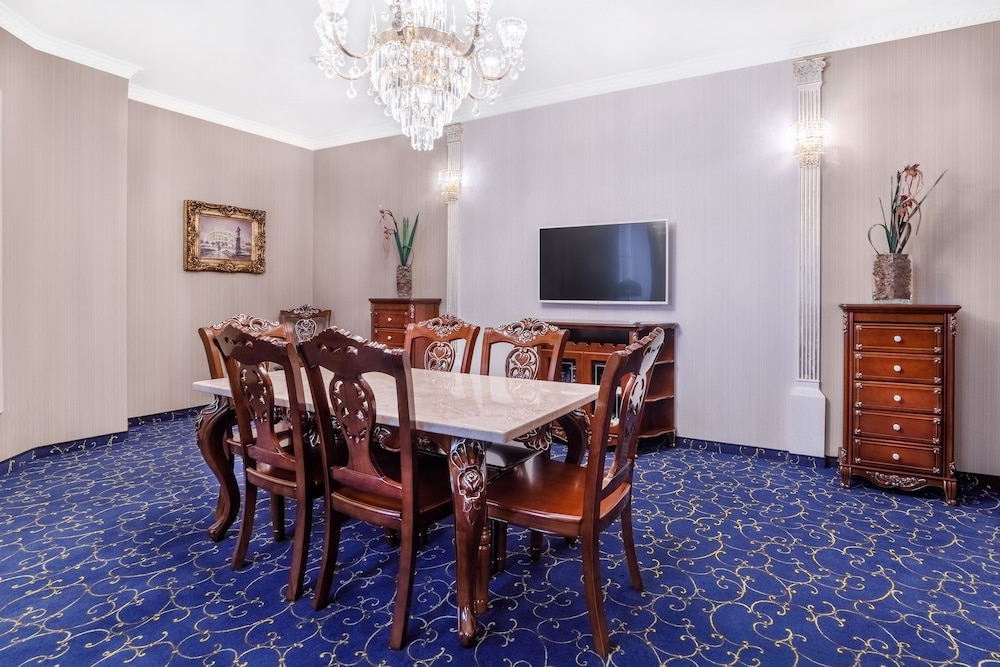 Presidential Suite, 1 Bedroom photo 2