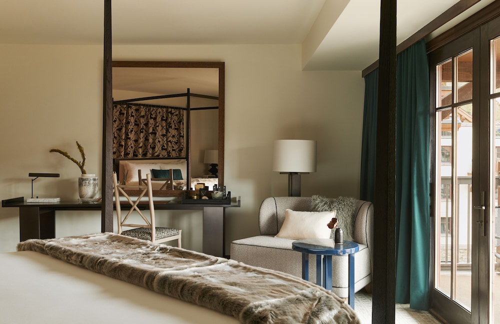 Room, 1 King Bed, Accessible (Mobility/Hearing, w/RI Shower) - Photo 3