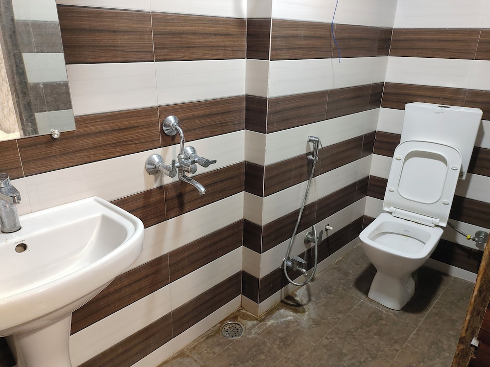 Basic Single Room
