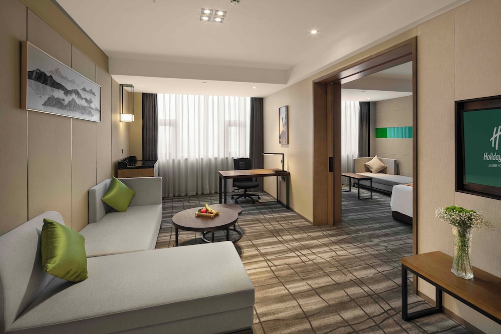 Suite, 1 Bedroom, Club Lounge Access (Lounge Access) - Photo 3