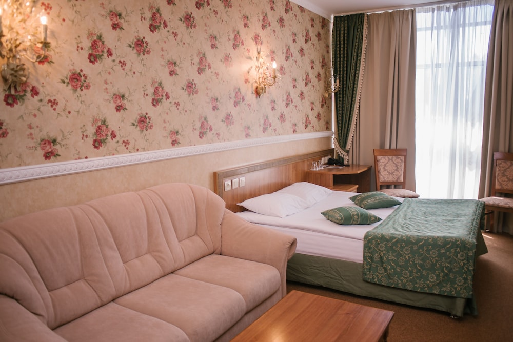 Superior Room, 1 Queen Bed, Non Smoking photo 1