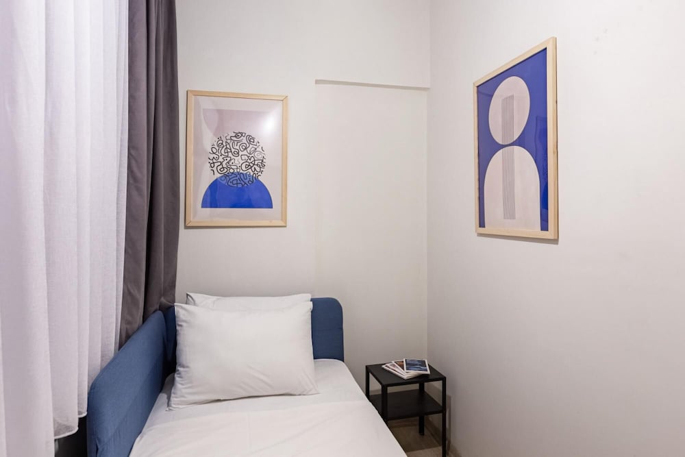 Apartment photo 2
