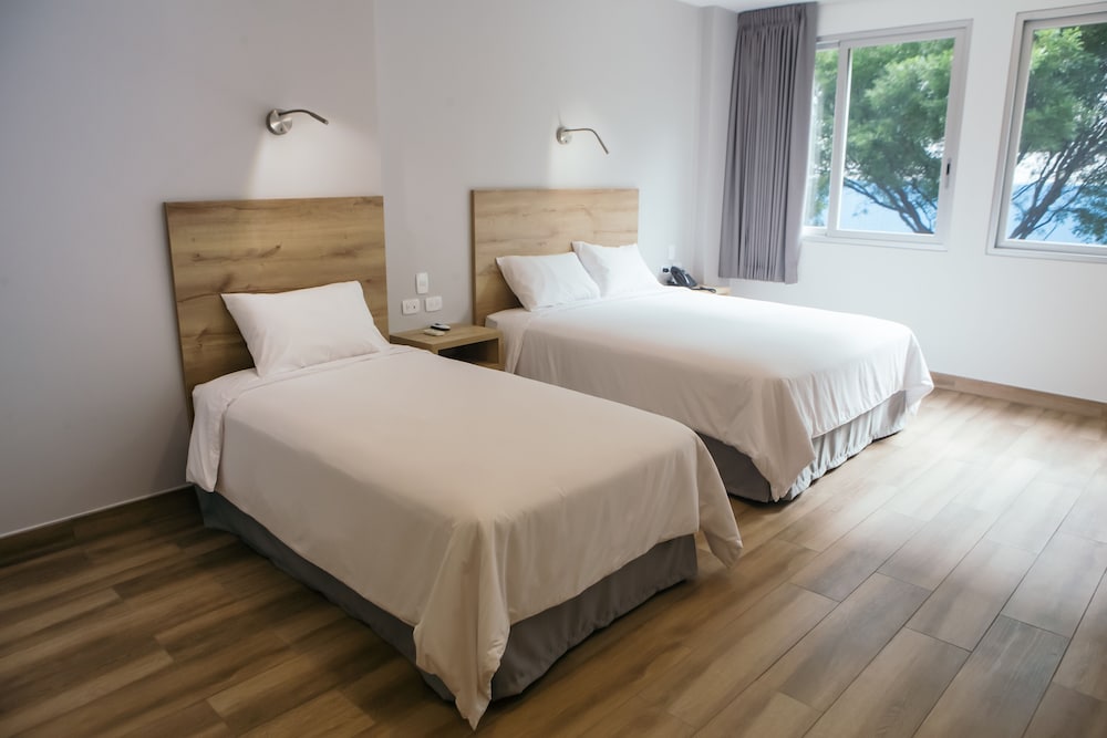 Standard Twin Room photo 1