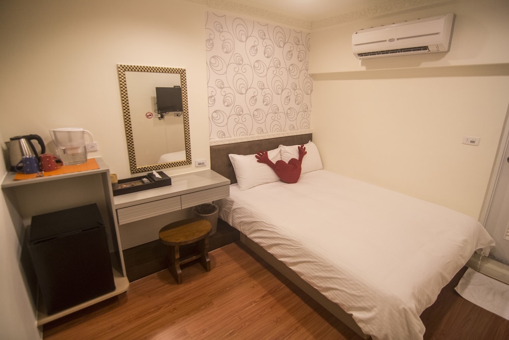 Economy Double Room photo 1