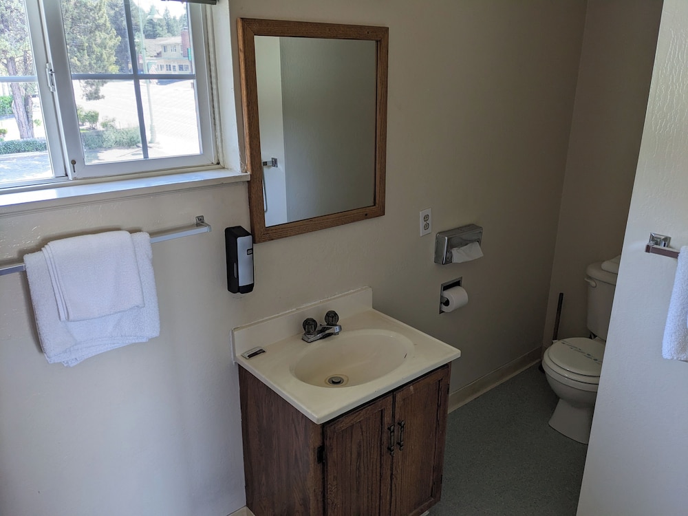 Deluxe Suite - Photo 5