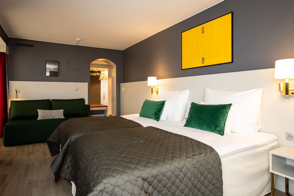 Superior Room, Multiple Beds, Non Smoking - Photo 3