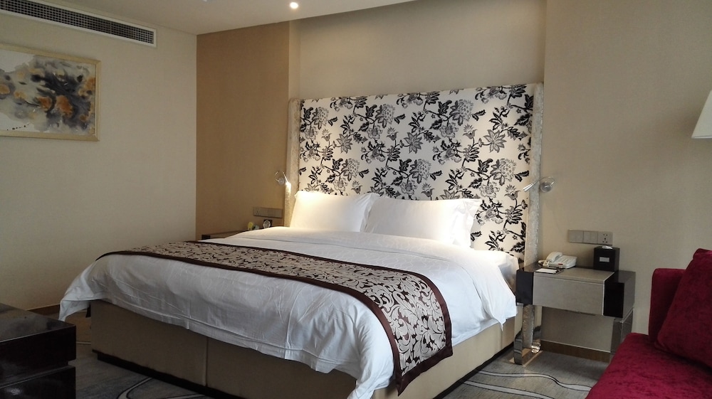 Standard King Room, River View photo 1