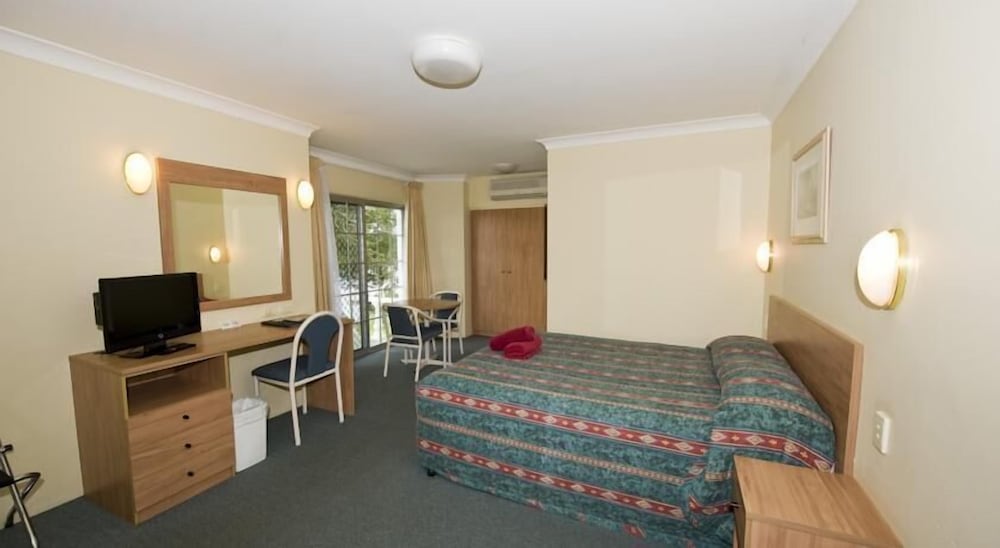 Riverside Room photo 1