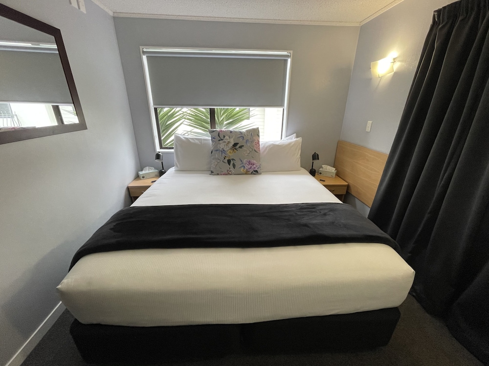 Standard Suite, 2 Bedrooms, Non Smoking, Kitchen (Access Unit) photo 1
